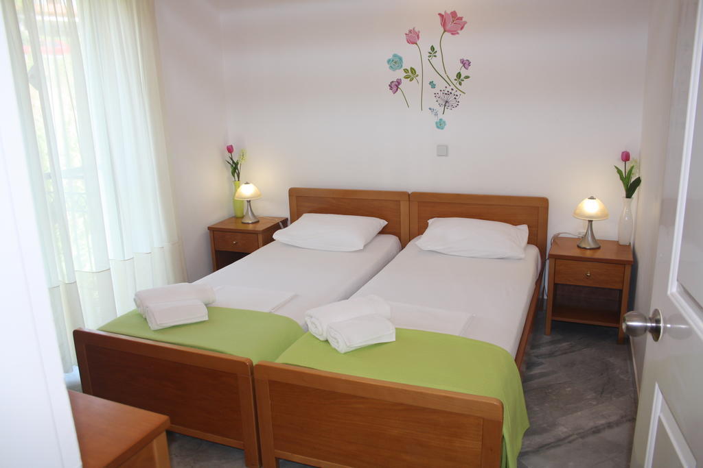 Iris Apartments Chrani Zimmer foto